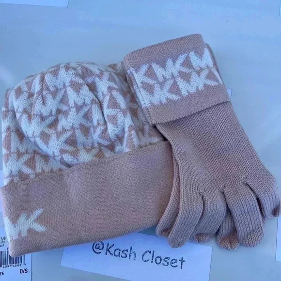 Michael Kors Hat,Gloves & Scarf Set Gift Box MK Signature Powder Blush - Picture 7 of 7